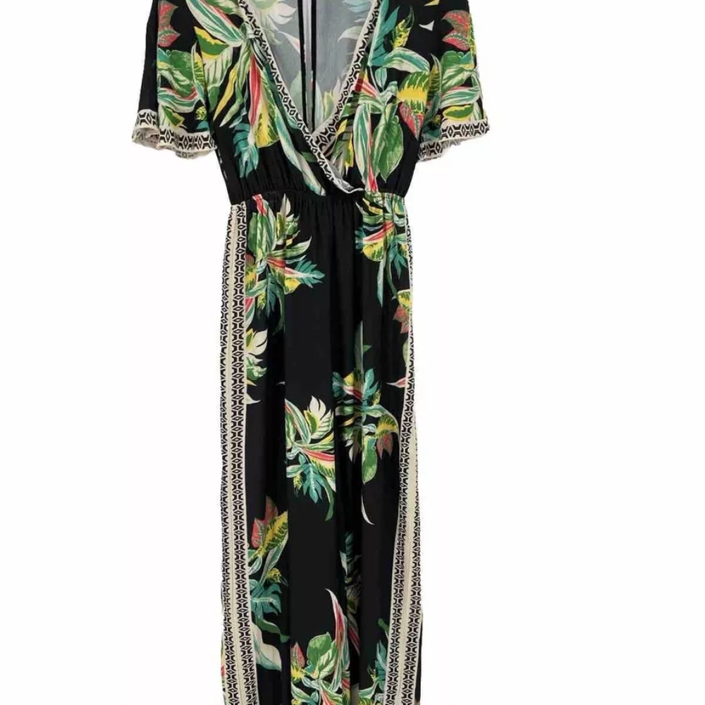 🦜🦜🦜BOGOHO🦜🦜🦜Flying Tomato Black Tropical Wrap Jumpsuit-Medium - Picture 5 of 6